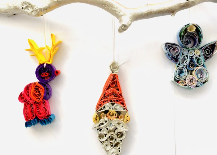 Quilled baubles